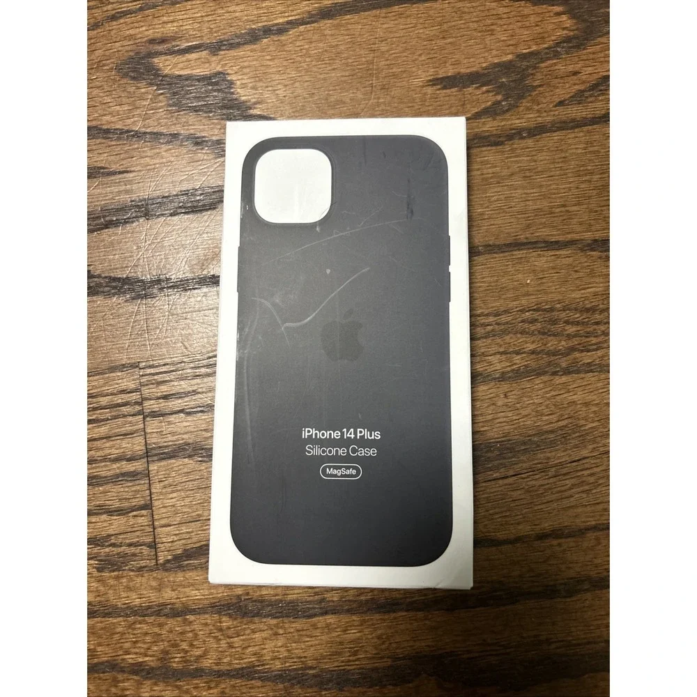 Apple Silicone Case with MagSafe for iPhone 14 Plus - Midnight